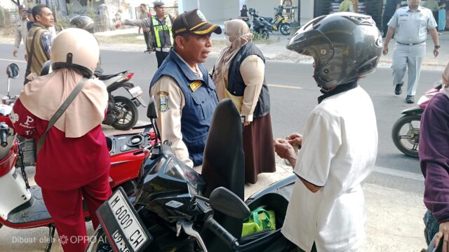 Bukan Sekadar Razia, Opgab Pajak Sumenep Bikin Pengendara Dapat Edukasi Langsung