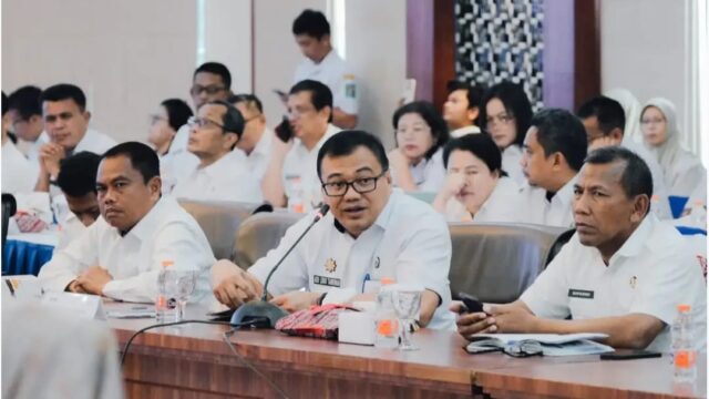 Bupati Asri Ludin Tambunan Dukung Pemerataan Listrik Perdesaan Melalui Program LISDES di Deli Serdang