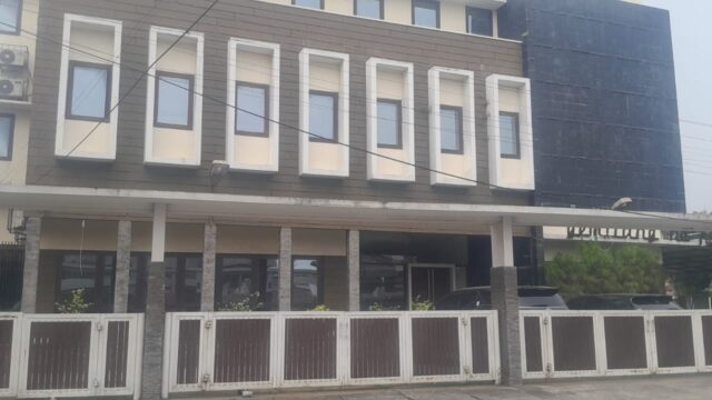 Diduga ada pembiaraan bau limbah B3, wartawan kesulitan temui Humas PT PPP SERDANG TENGAH, DLH deli serdang diminta bertindak tegas